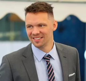 Senior Telecom Business Executive