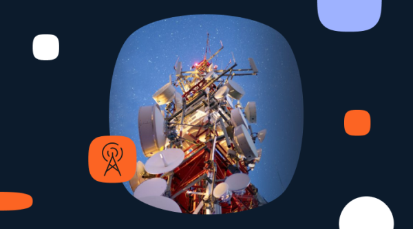 Photo of a telecommunications tower with multiple antennas and satellite dishes against a night sky, framed by graphic elements and a network signal icon.